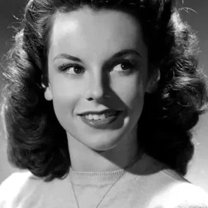  Janet Waldo