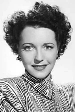  Mona Barrie photo