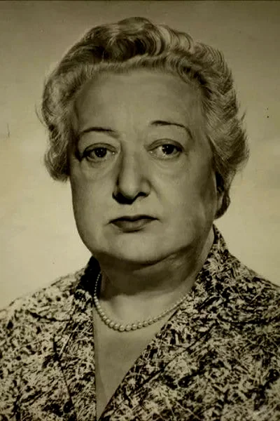  Gladys Henson