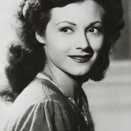  Esther Fernandez