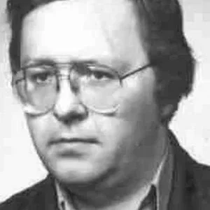  Jacek Strzemżalski
