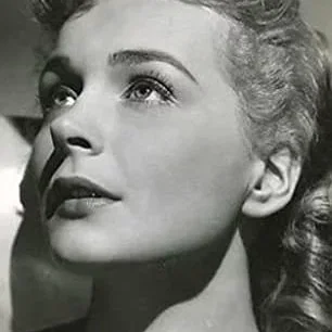  Dolores Dorn