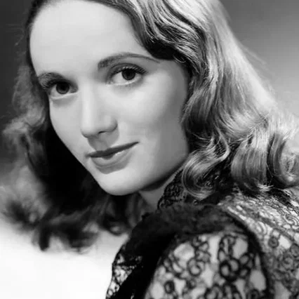  Olive Deering