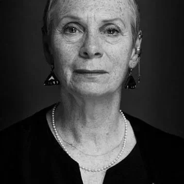  Sara Kestelman