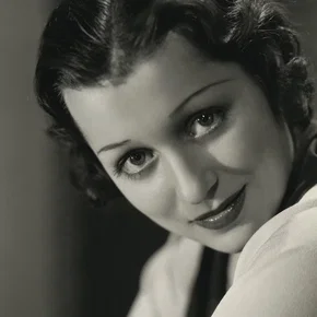 Photo star :  Frances Drake