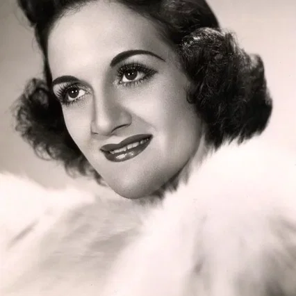  Laverne Andrews