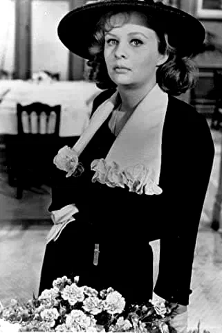  Mary-Robin Redd