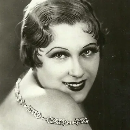  Christiane Delyne