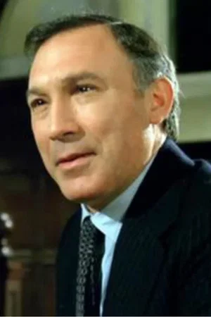  Lee Montague photo