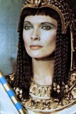  Hildegard Neil