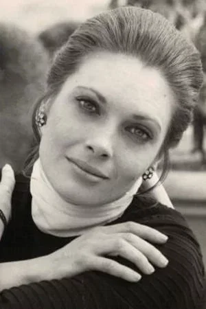  Hildegard Neil