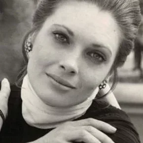 Photo star :  Hildegard Neil