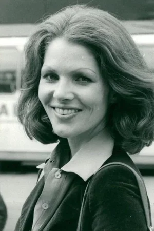  Hildegard Neil photo