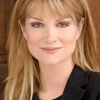  Elizabeth Lambert