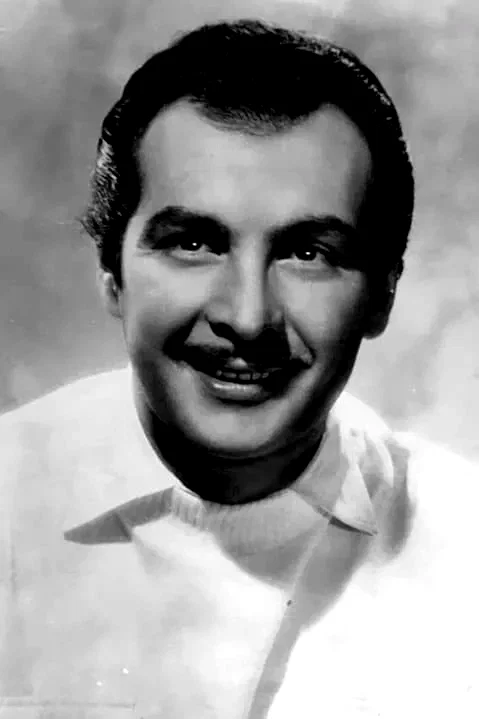  Armando Calvo