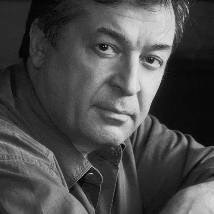  Ronald F. Maxwell
