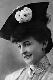  Charlotte Lyses