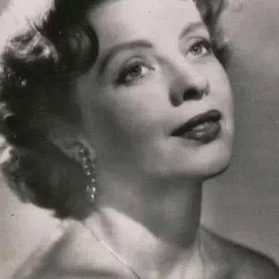  Vera Norman