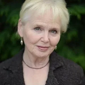  Patricia Brake