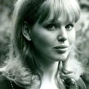  Patricia Brake
