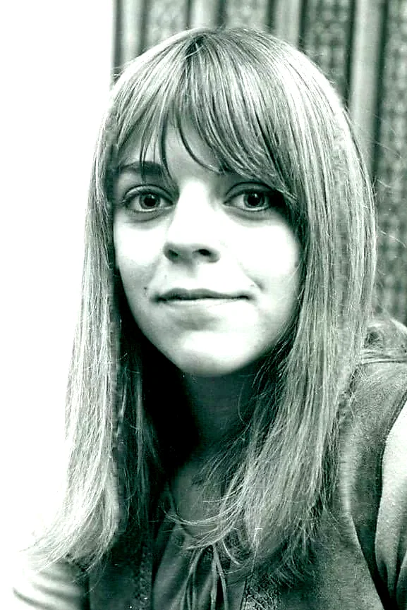  Petra Markham