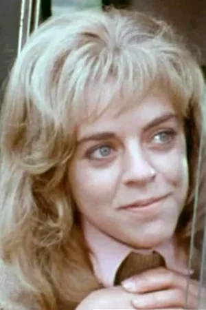  Petra Markham photo