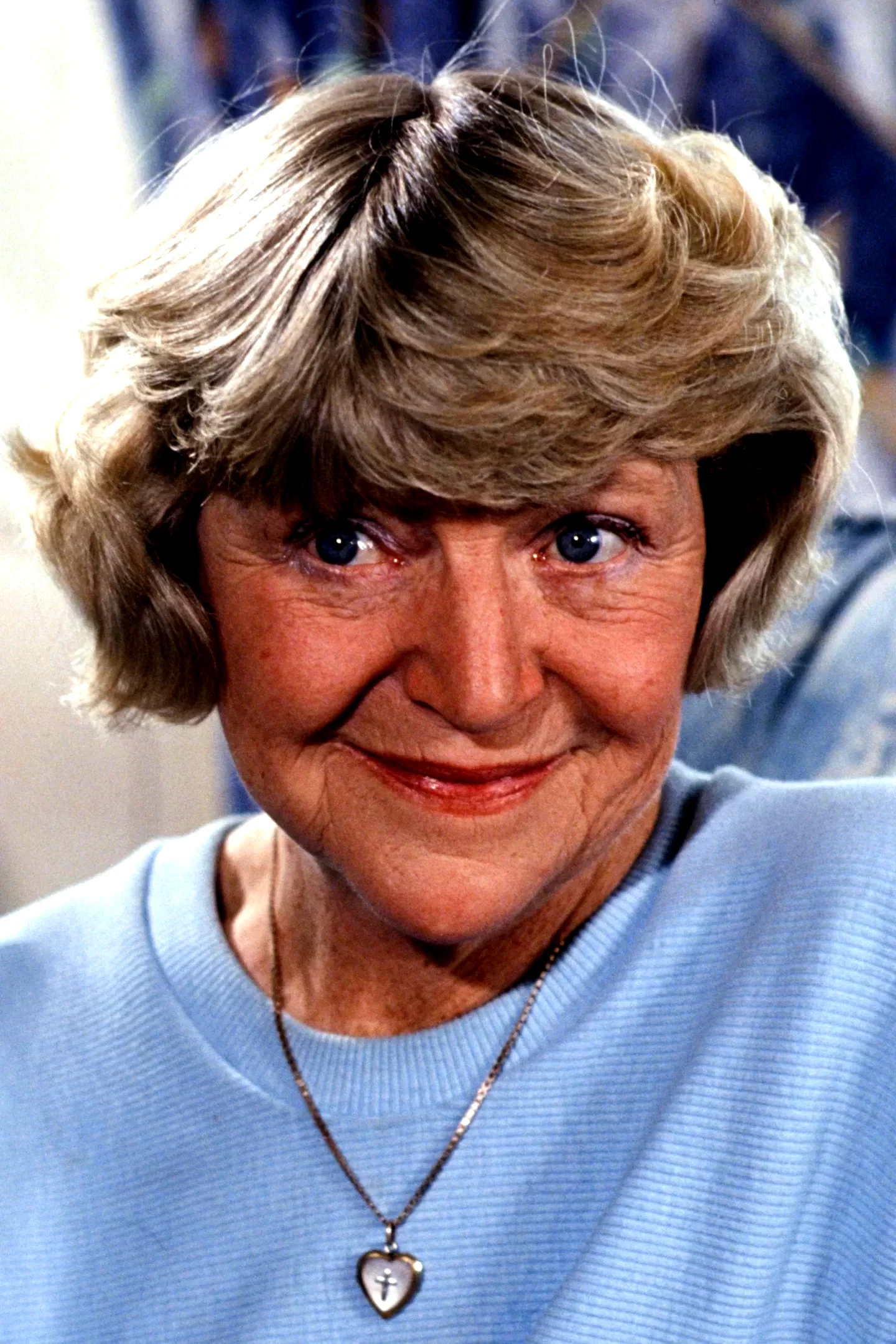  Dora Bryan