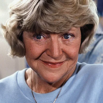  Dora Bryan