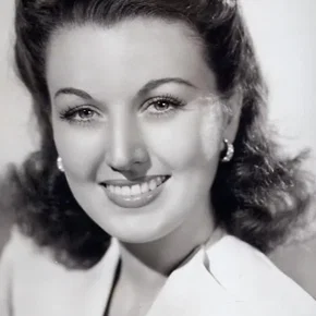 Photo star :  Ginny Simms