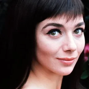 Photo star :  Jacqueline Pearce