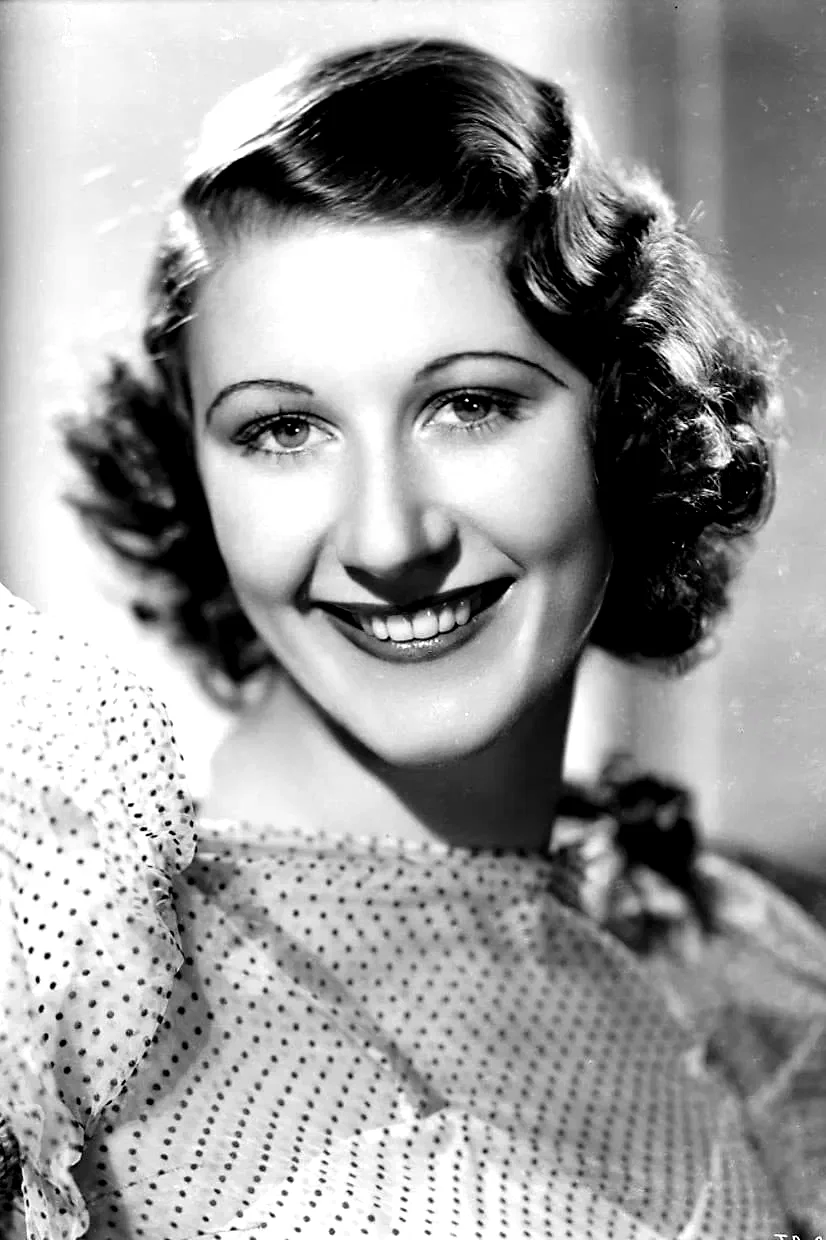  Joan Davis