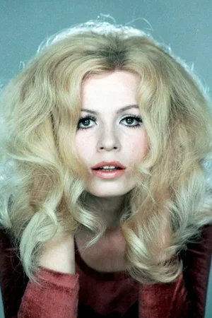  Irena Karel photo