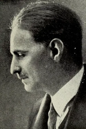  Roger Lion photo