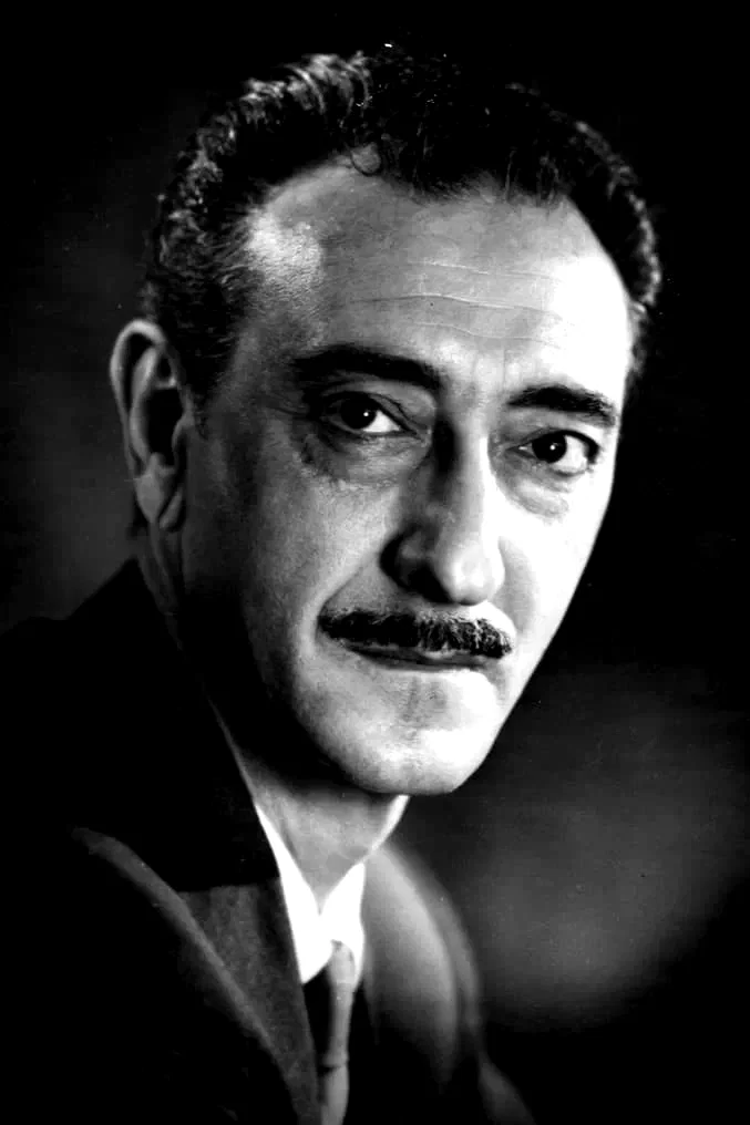 Arnold Moss