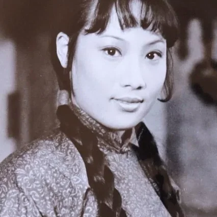  Angela Mao Ying