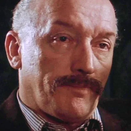  Geoffrey Weeks