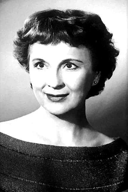 Diana  Wynyard