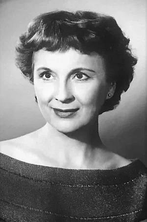 Diana  Wynyard