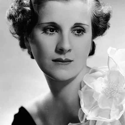 Diana  Wynyard