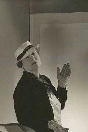  Viola Roache