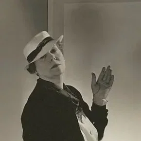 Photo star :  Viola Roache