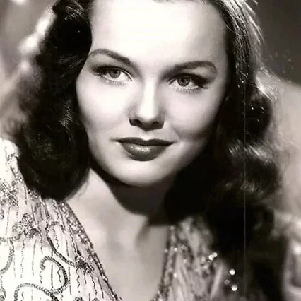  Wanda Hendrix