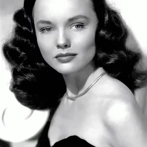 Photo star :  Wanda Hendrix