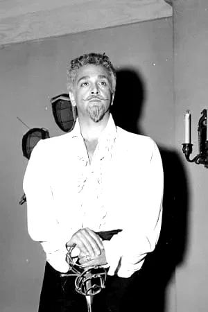  Richard Avonde