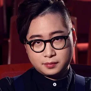 Photo star :  Hwang Chang-young