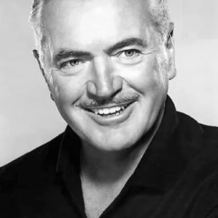 Dick Simmons