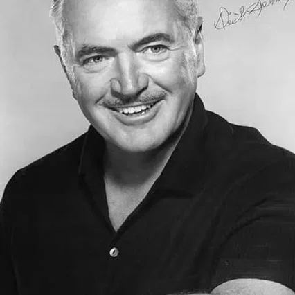  Dick Simmons