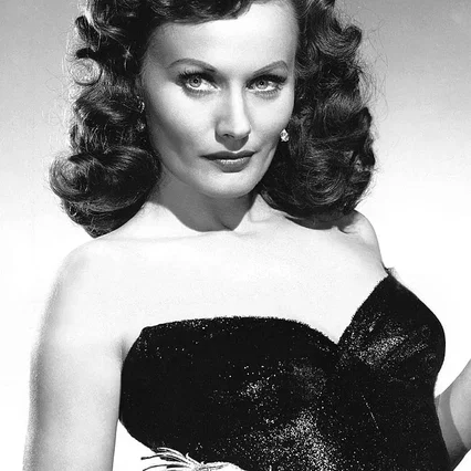  Florence Marly