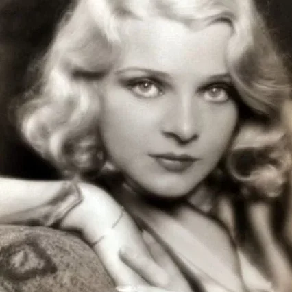  Claire Luce