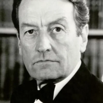  Aubrey Woods